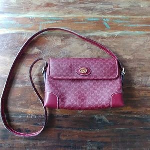 Small Vintage Gucci purse